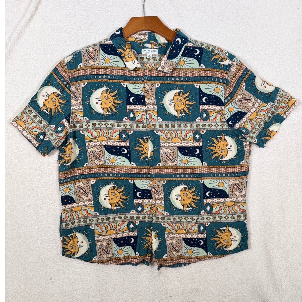 Earthbound Trading Co Short Sleeve Button Up Men L Sun Moon Celestial Shirt Teal
